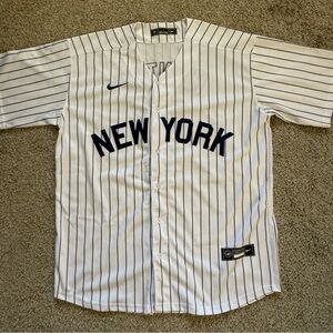 🔴New York Yankees Jersey Size Large White Baseball Pin Stripes